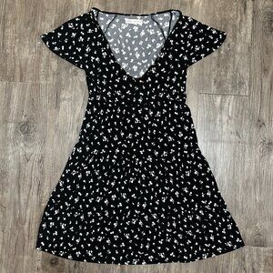 Aeropostale Black and White Floral Dress Size X-Small